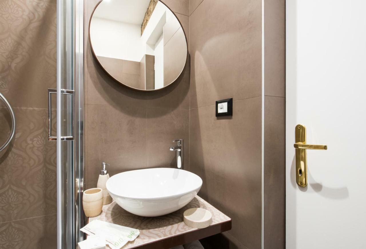 Domus De Fiori Apartment Roma Exterior foto